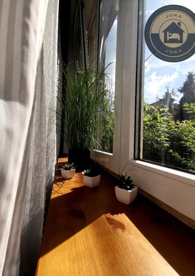 Juna - Nowoczesny Apartament W Centrum Z Widokiem Na Park Pruszków Dış mekan fotoğraf